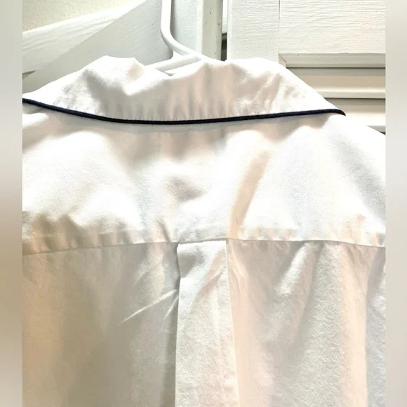 Petite Plume Women's White 100% Cotton Button-Down Nightshirt Navy Piping M - Picture 6 of 6